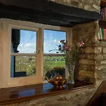 Willance House 4*